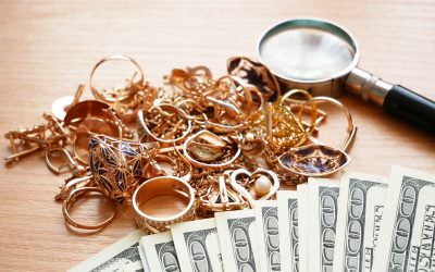 Looking At Engagement Rings In Milwaukee
